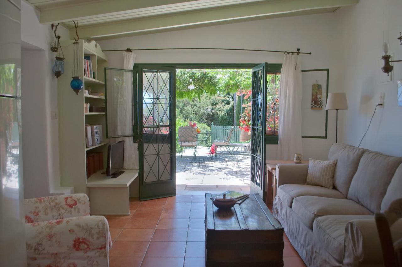 Amaryllis House Villa ฟิสคาร์โด ภายนอก รูปภาพ